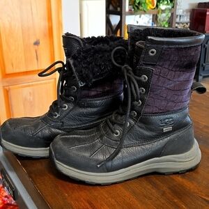 Ugg Adirondack Velvet Croc Sherpa Lined Water Proof Boots Women's Size 7 Winter